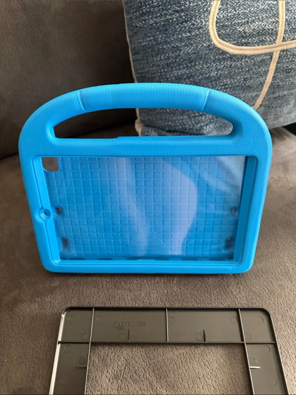 Blue Kids Tablet Carrying Case with Handle